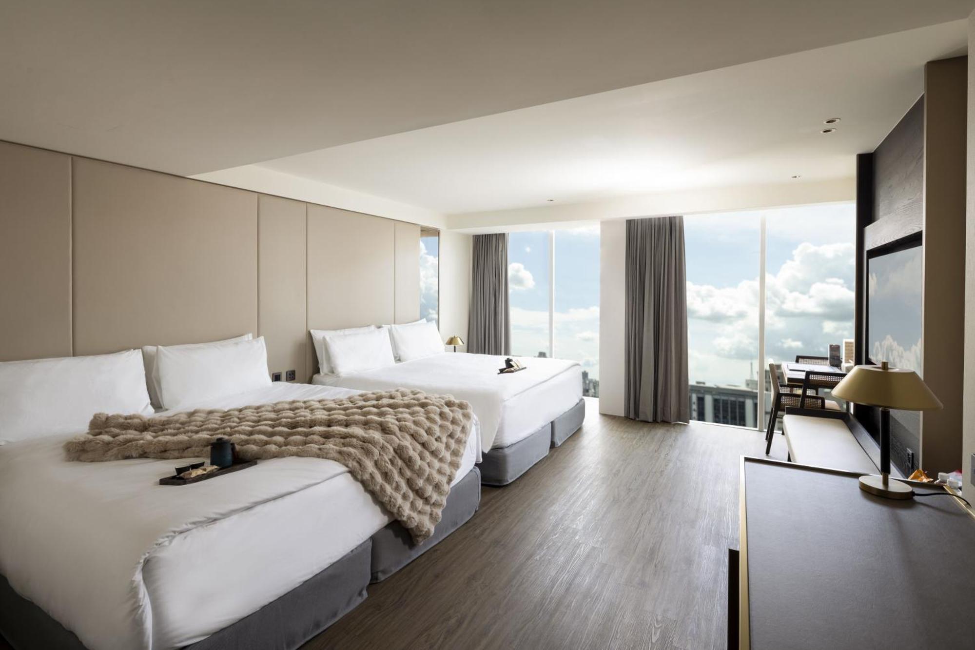 מלון Voyage Kaohsiung By Cosmos Oasis מראה חיצוני תמונה