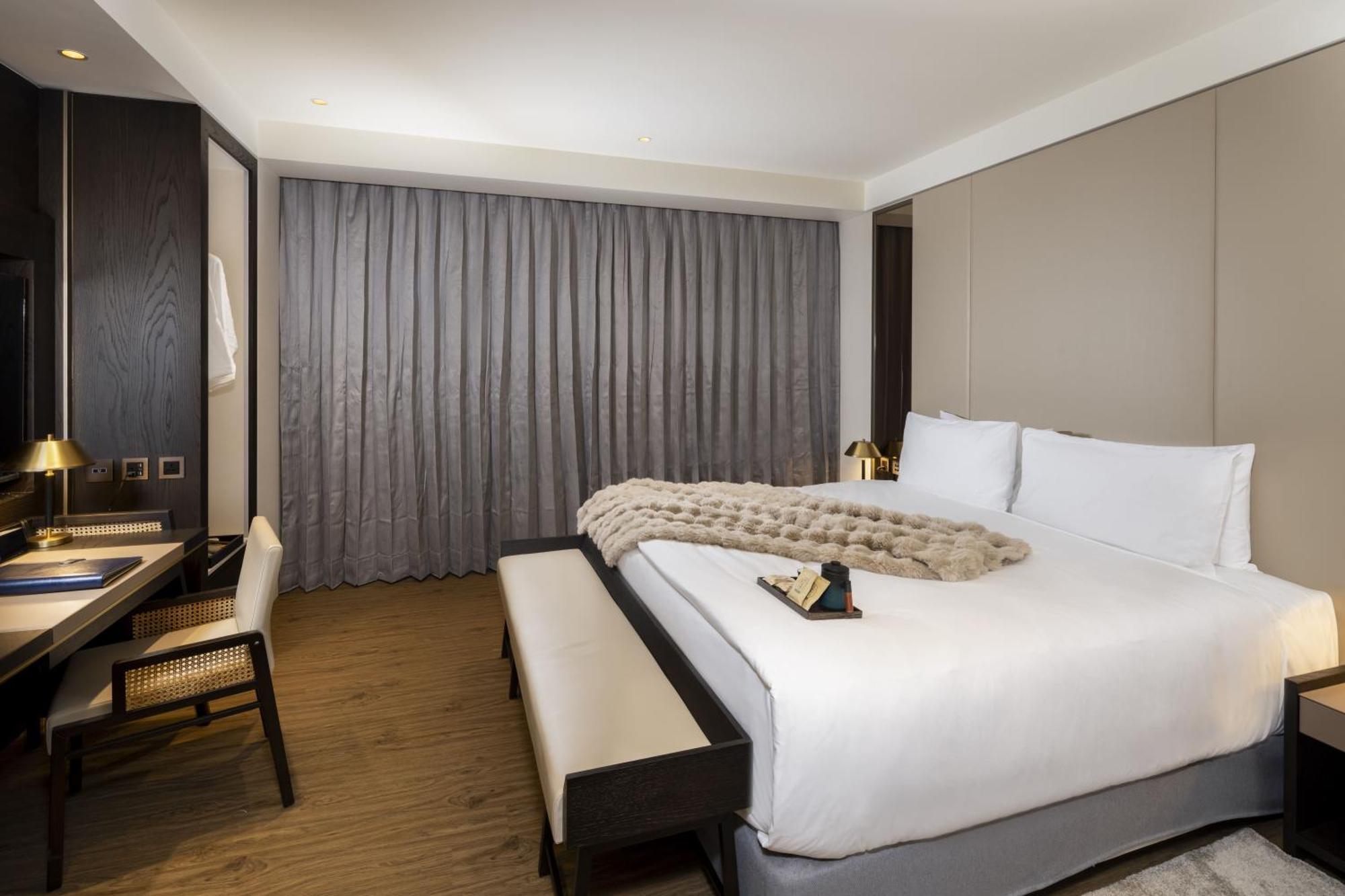 מלון Voyage Kaohsiung By Cosmos Oasis מראה חיצוני תמונה